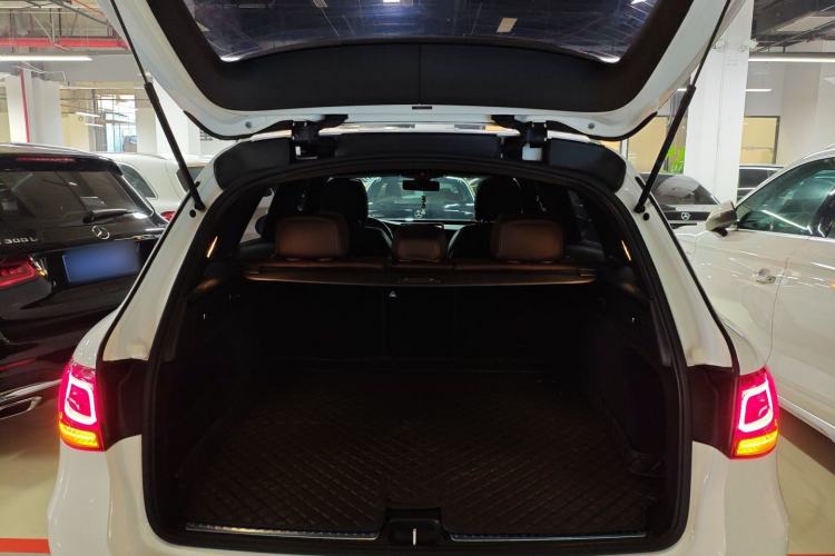 Used Mercedes-Benz GLC 2021 GLC 260 L 4MATIC Dynamic Edition
