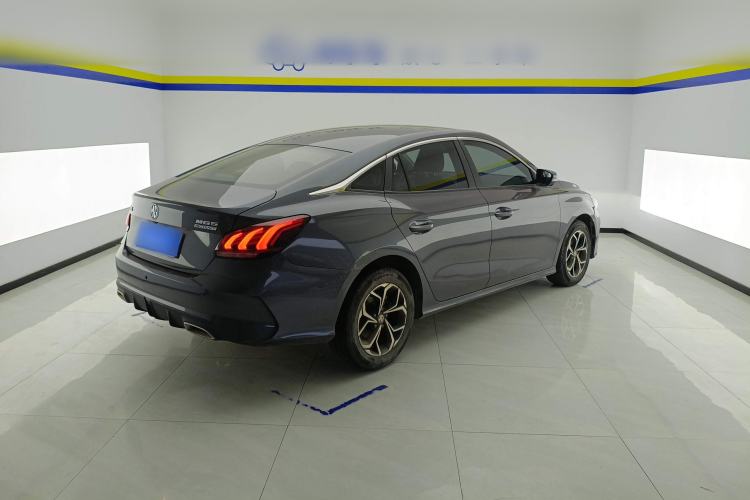 Used MG 5 2021 180 DVVT CVT Youth Luxury Edition
