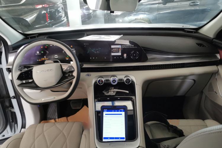 Used  Stellar 2023 400T Four-Wheel Drive Luxury Edition