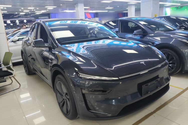 Used Tesla Model Y 2025 Rear-Wheel-Drive Version