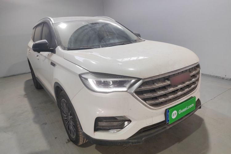 Used Sinotruk VGV U70 2020 1.5T Automatic Smart Luxury 7-Seater
