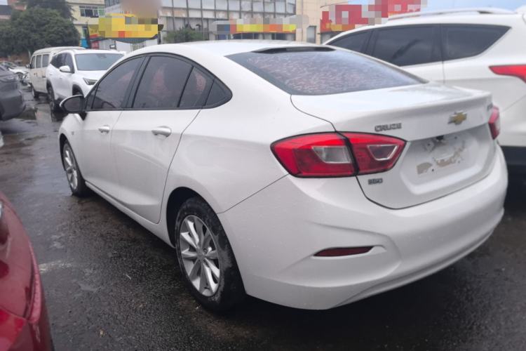Used Chevrolet Cruze 2018 320 Automatic Pioneer Sunroof Edition