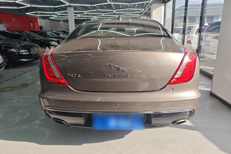 Used Jaguar XJ 2016 XJL 2.0T Two-Wheel-Drive Elegant Business Edition
