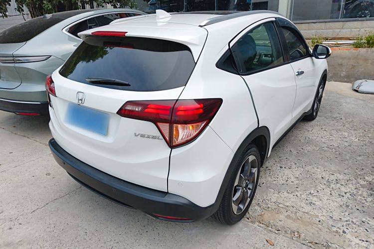 Used Honda Vezel 2015 1.8L CVT 2WD Luxury Model
