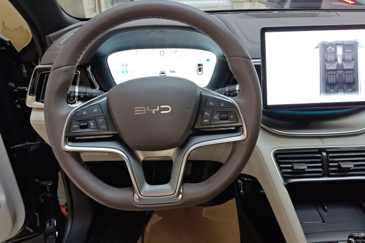 Used BYD Song PLUS New Energy 2025 EV 520km Premium Version
