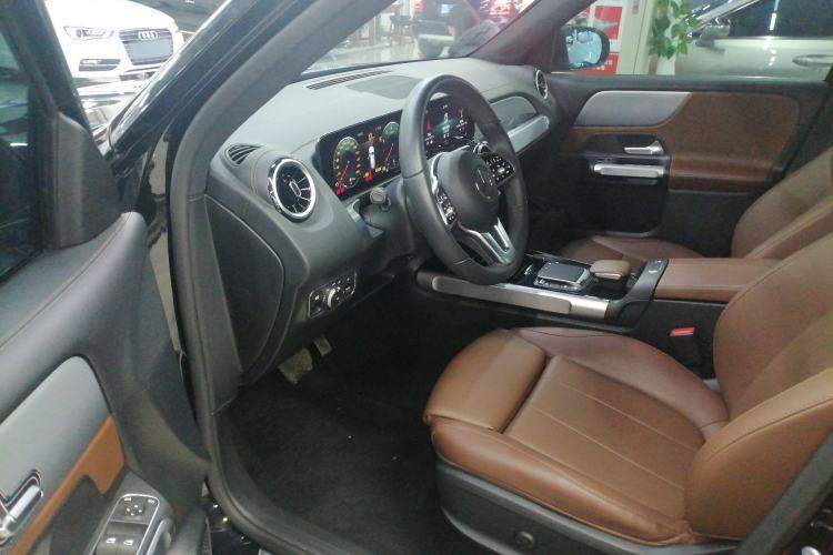 Used Mercedes-Benz GLB 2023 Refreshed GLB 200 Dynamic Edition