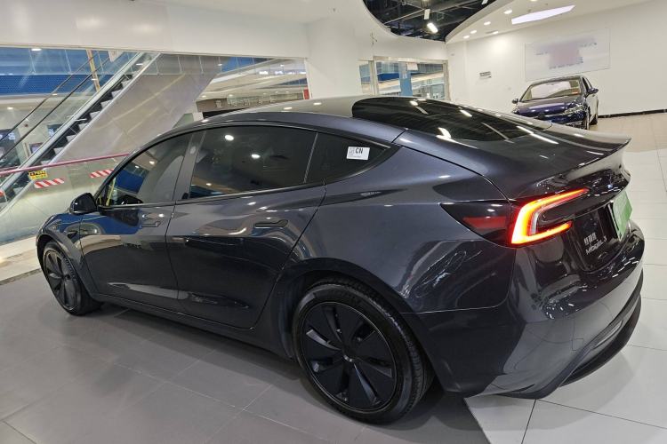 Used Tesla Model 3 2023 Rear-Wheel-Drive Version