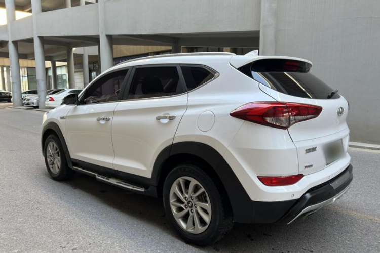 TDK.VehicleDetails.img