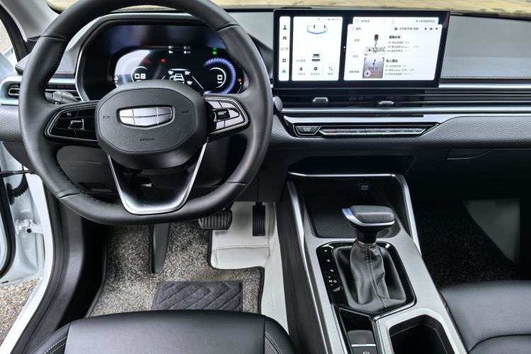 Used Geely Auto Emgrand 2025 4th Generation 1.5L CVT Longteng Edition
