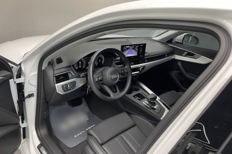 Used Audi A4L 2024 40 TFSI Fashion Dynamic Model
