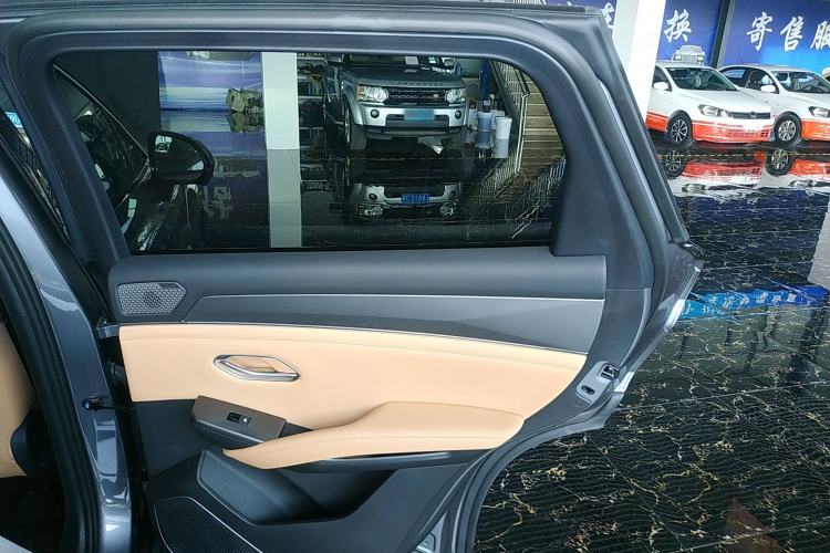 Used BYD Song L DM-i 2024 160 km Excellence Version
