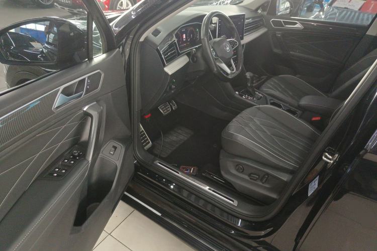 Used Volkswagen Tiguan L 2022 330TSI Automatic Two-Wheel Drive R-Line Enhanced Edition
