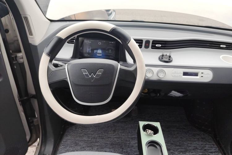 Used Wuling Hongguang MINIEV 2022 Macaron Premium Model – Lithium Iron Phosphate
