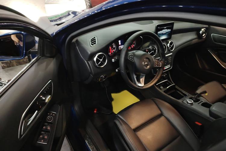 Used Mercedes-Benz GLA 2017 GLA 200 Fashion Model