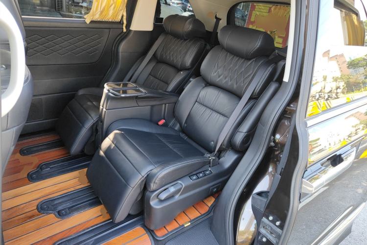 Used Honda Elysion 2019 2.0L Hybrid Luxury Edition
