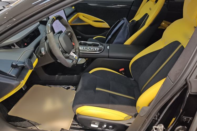 Used  SU7 Ultra 2025 Ultra Model
