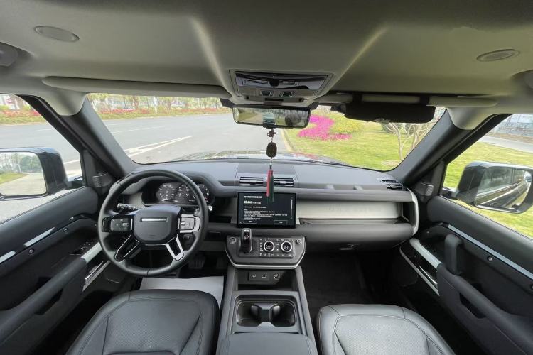 Used Land Rover Defender 2023 90 3.0T P400 XS
