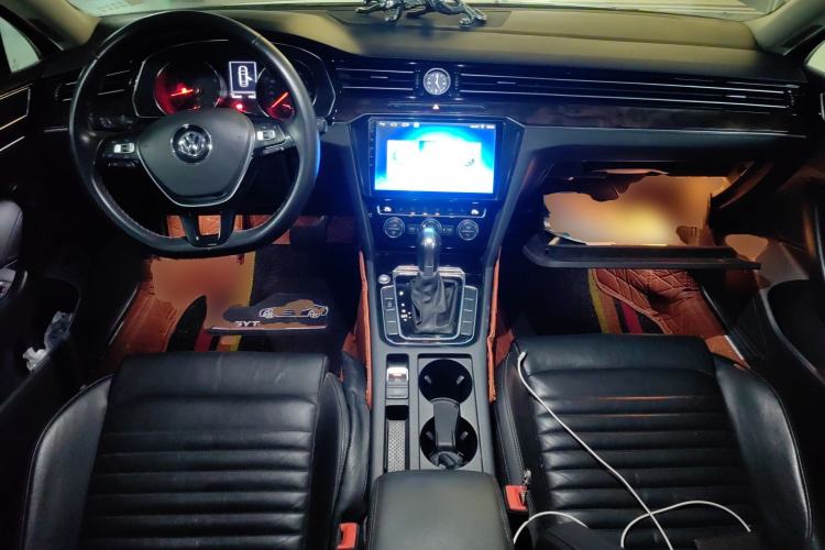 Used Volkswagen Magotan 2018 Facelift 330TSI DSG Luxury Model
