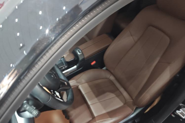 Used Mercedes-Benz GLB 2023 Refreshed GLB 200 Dynamic Edition
