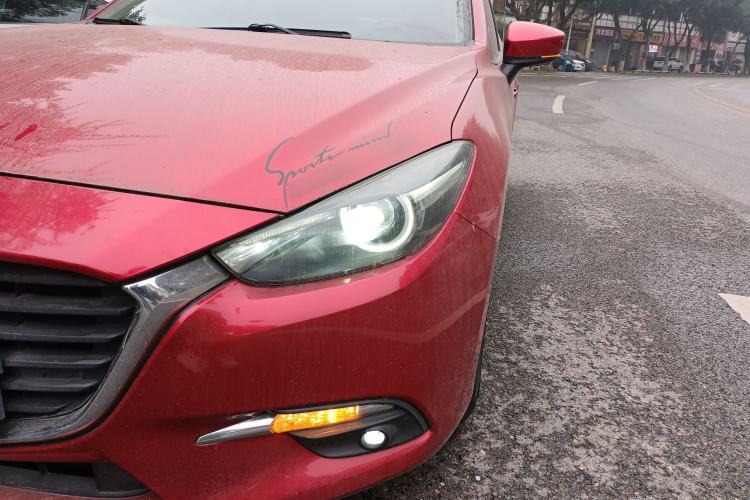 Used Mazda Mazda 3 Axela 2017 Sedan 1.5L Automatic Luxury Model Emission Standard China V
