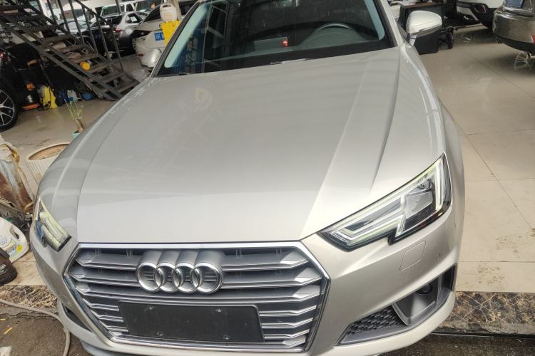 Used Audi A4L 2019 40 TFSI Fashion Edition China VI Emission Standard