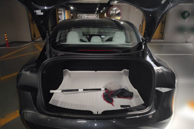 Used Tesla Model 3 2023 Long-Range All-Wheel-Drive Version