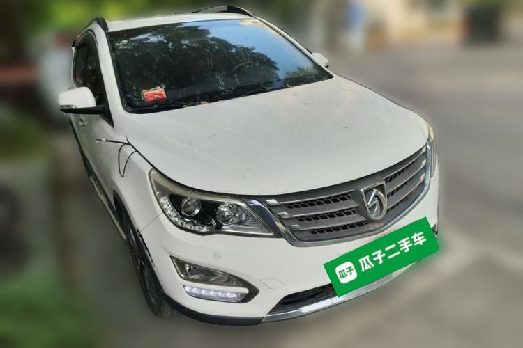 Used Baojun 560 2015 1.8L Manual Luxury Model