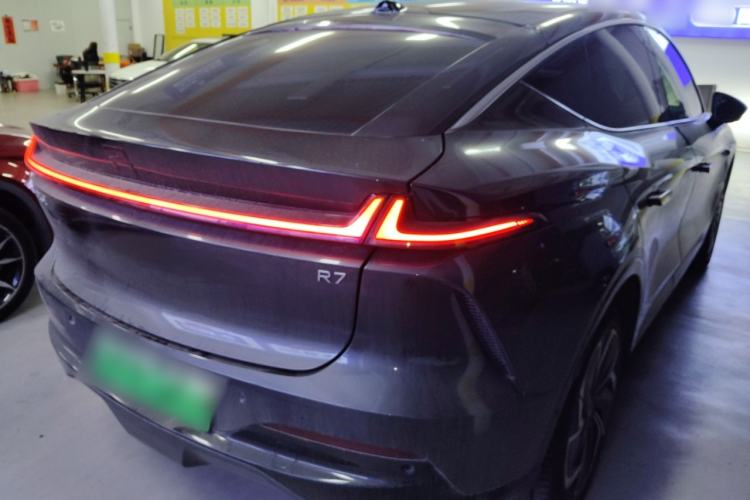 Used  R7 2023 Rear-Drive Screen King Edition
