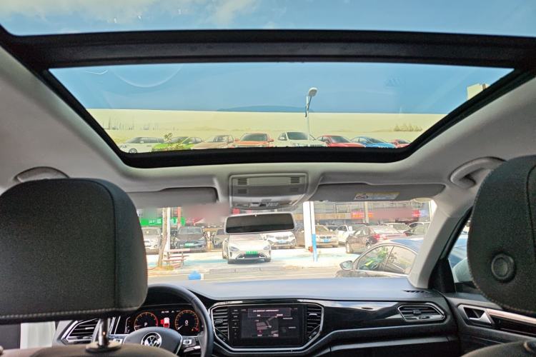 Used Volkswagen T-ROC 2021 280TSI DSG Two-Wheel Drive Comfort Connect Edition
