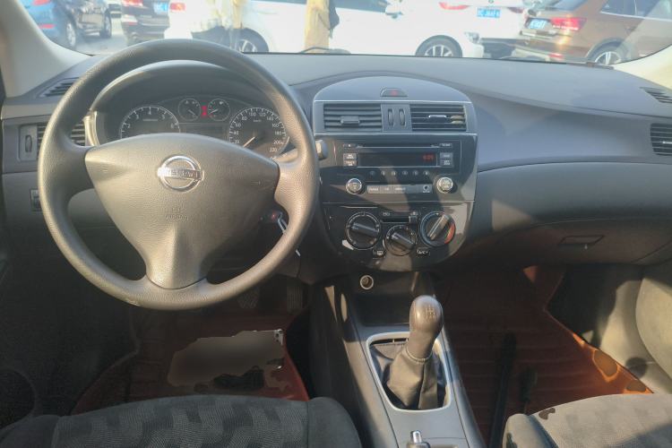 Used Nissan Tiida 2014 1.6L Manual Comfort Model