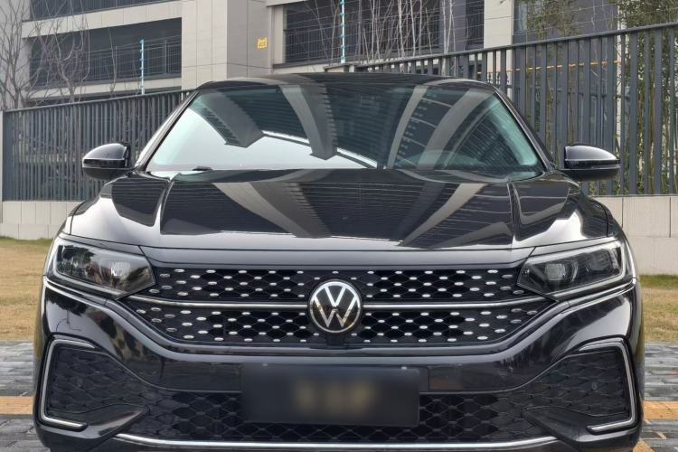 Used Volkswagen Passat 2023 330TSI Starry Elite Edition
