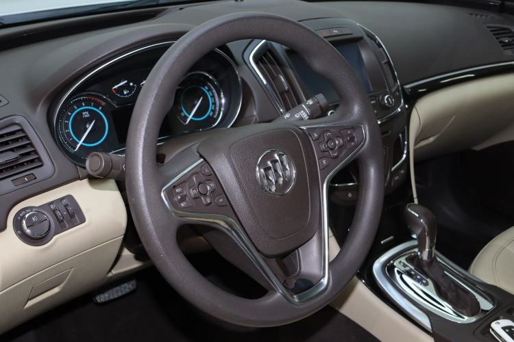 Used Buick Regal 2015 2.0L Elite Fashion Edition
