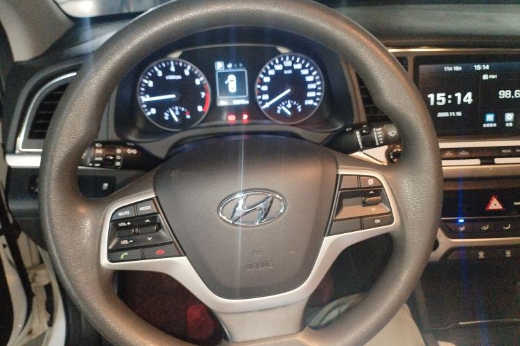 Used Hyundai Elantra 2016 1.6L Automatic ZhiXuan – Elite Version
