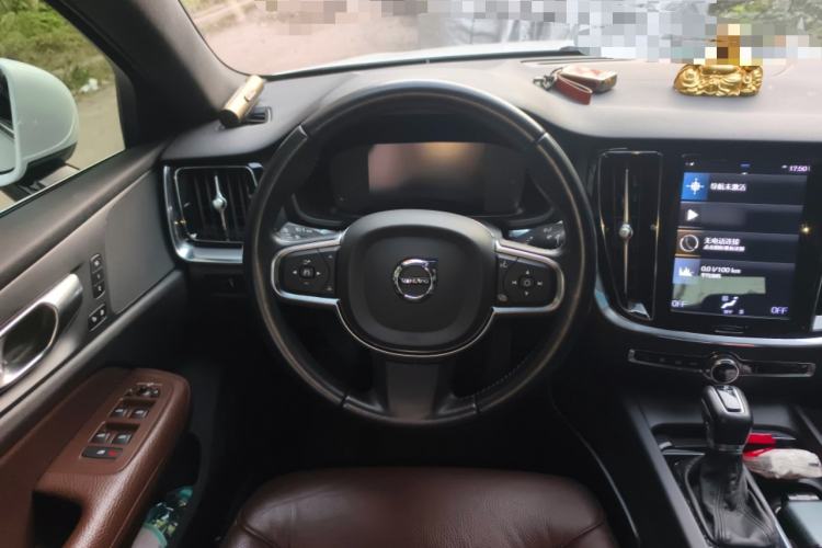 Used Volvo S60 2020 T4 Zhiyi Luxury Edition