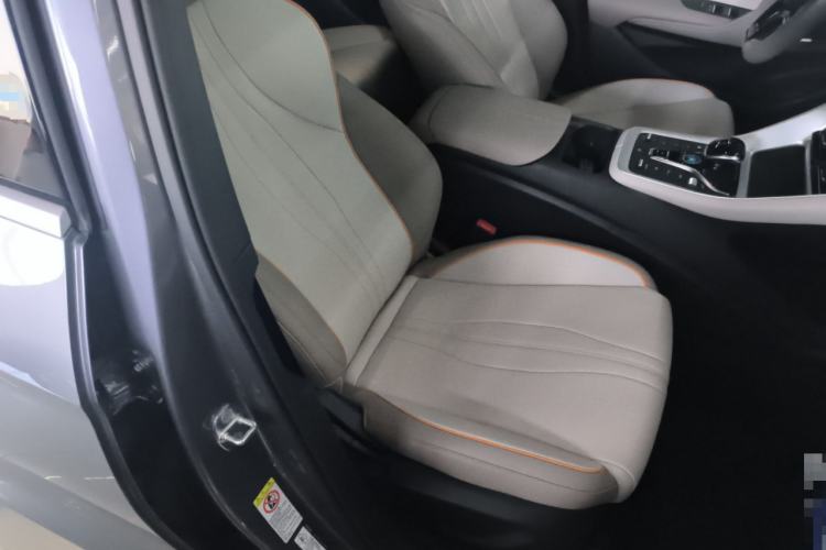 Used BYD Song Pro New Energy 2024 HONOR Edition DM-i 71KM Navigation Model