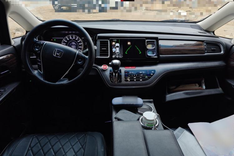 Used Honda Elysion 2016 2.4L Classic Edition
