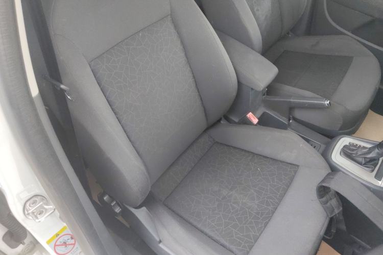 Used Volkswagen Lavida 2013 Revised Classic 1.6L Automatic Fashion Edition