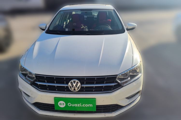 Used Volkswagen Bora 2016 1.6L manual Comfort trim level
