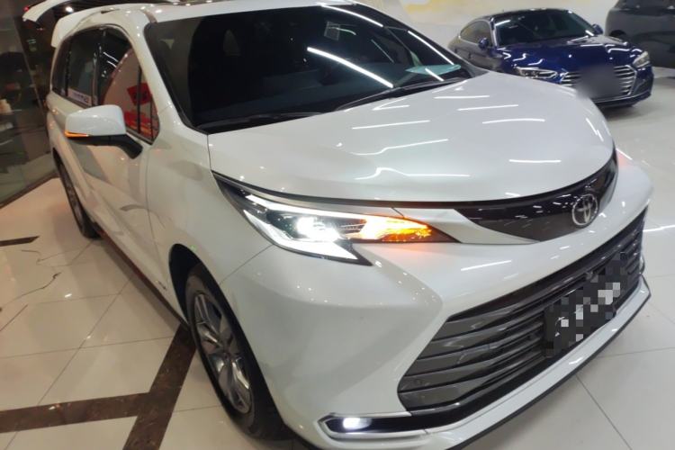 Used Toyota Sienna 2024 2.5L Hybrid Four-Wheel Drive Prestige Edition