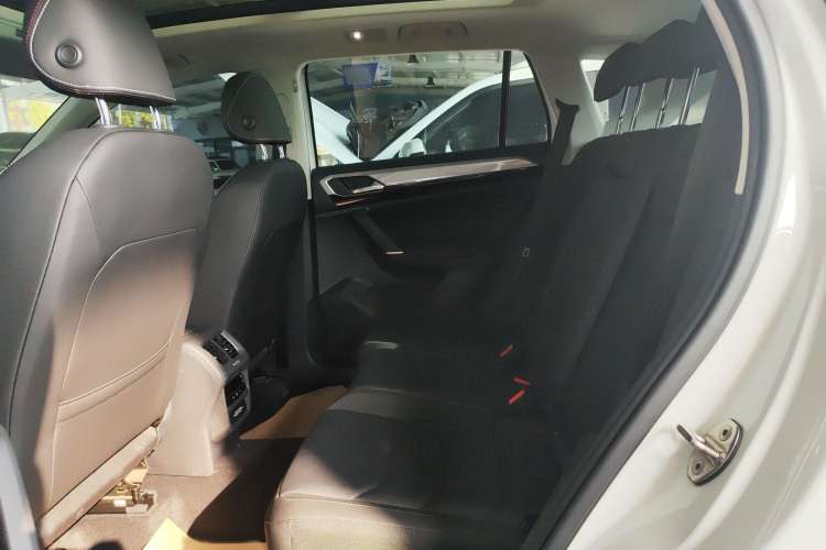 Used Volkswagen Tayron 2019 330TSI Two-Wheel Drive Luxury Model China VI Standard
