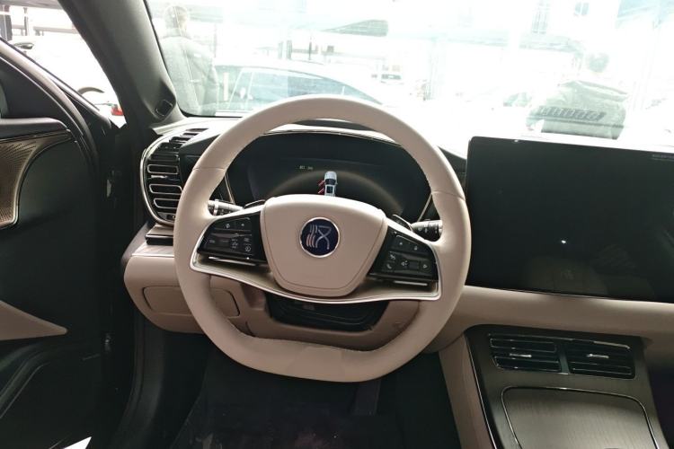 Used BYD Han 2025 DM-i Intelligent Driving Edition 125KM LiDAR Flagship Model
