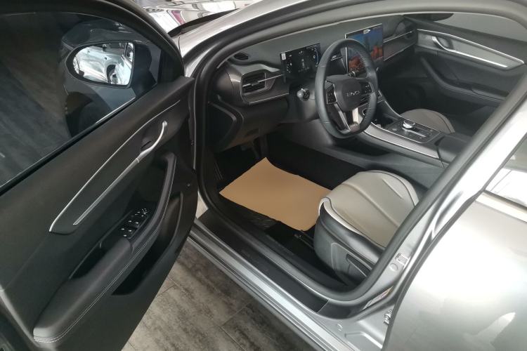 Used BYD Destroyer 05 2024 DM-i 55KM Flagship Glory Edition
