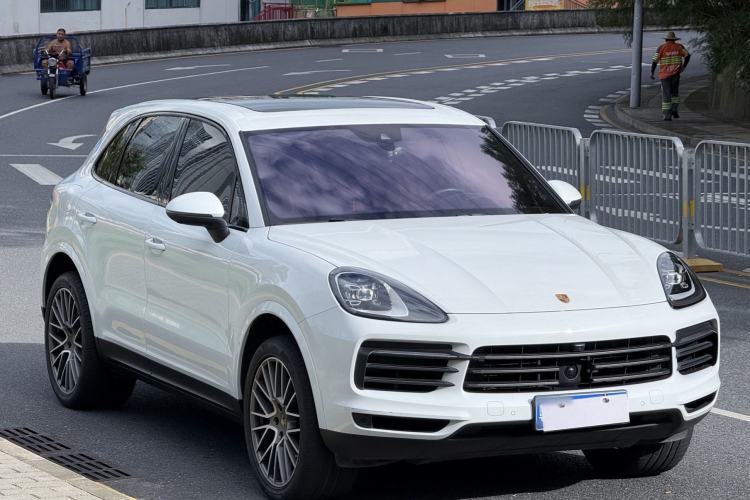 Used Porsche Cayenne 2023 Cayenne 3.0T Platinum Edition
