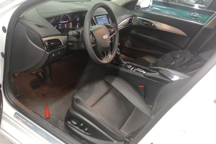 Used Cadillac ATS-L 2017 28T Fashion Edition
