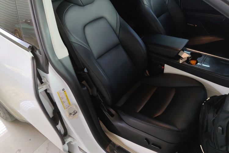 Used Tesla Model Y 2024 Rear-Wheel-Drive Version