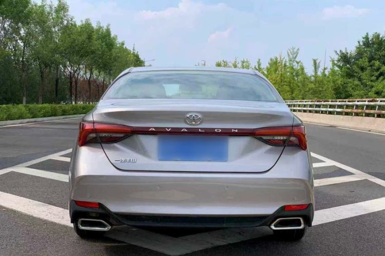 Used Toyota Avalon 2022 2.0L Ambition Edition
