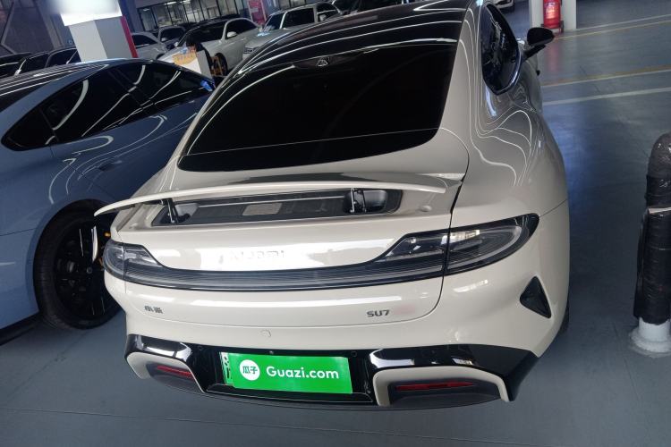 Used  SU7 2024 Four-Wheel Drive Ultra-Long Range Advanced Intelligent Driving Max Edition