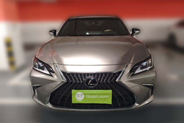 Used Lexus ES 2023 200 Excellence Edition