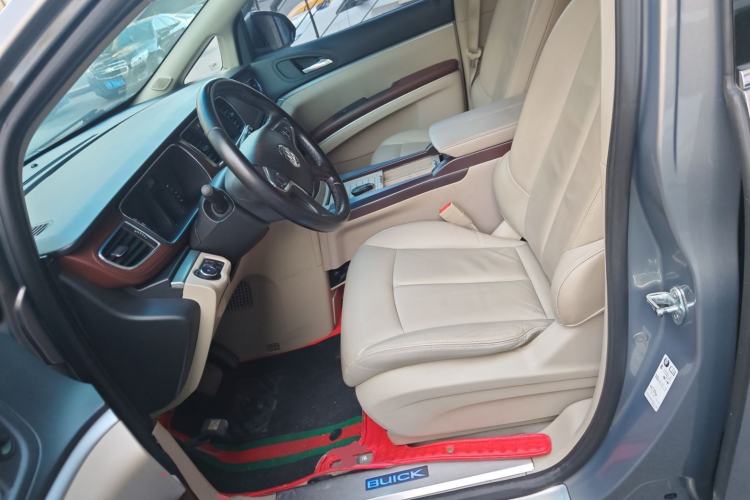 Used Buick GL8 2018 28T Luxury Model China VI Standard
