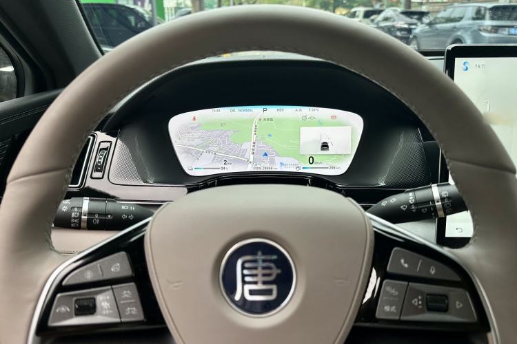 Used BYD Tang New Energy 2024 DM-i Glory Edition 112KM Flagship Model
